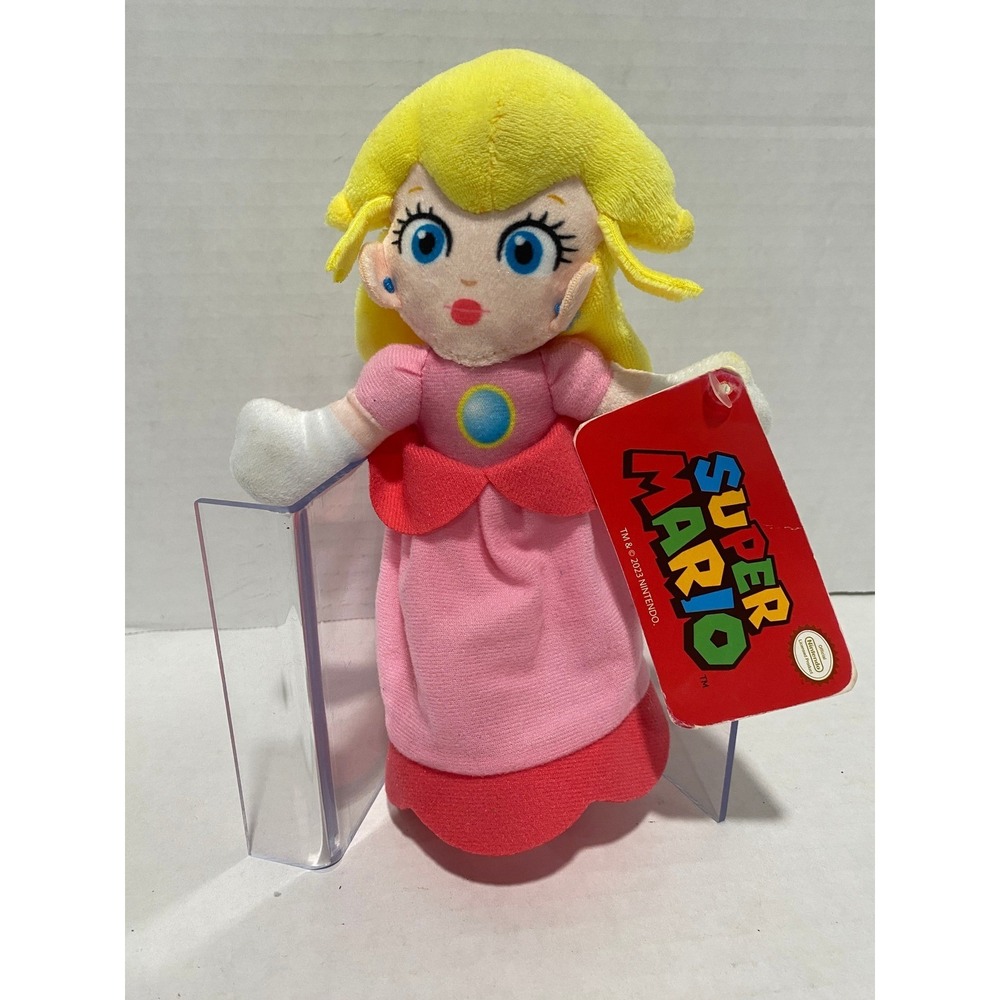 Nintendo Super Mario Princess Peach Plush Kids Toy Pink 9" NWT
